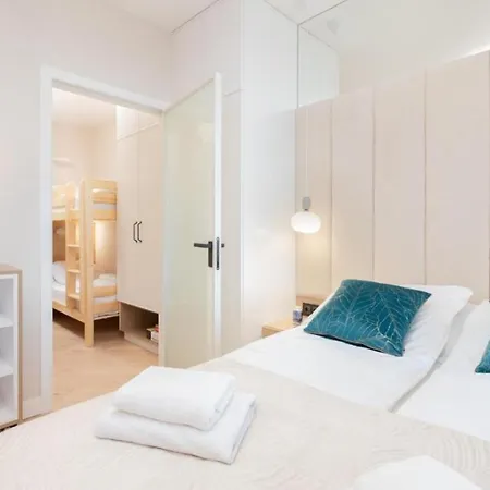 White Glove Prestige Tarasy Baltyku Plaza Апартаменты